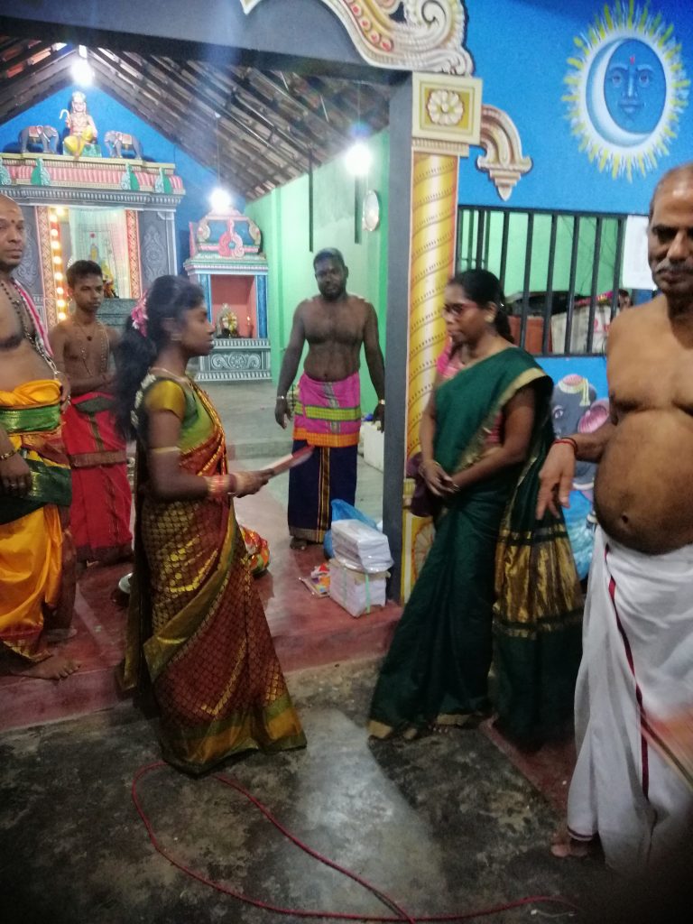 புத்தளம் பெரியசந்திக்கிராம ஐயனார் ஆலயத்திற்கு பஞ்சலோக சிவலிங்கமூர்த்தம் வழங்கல்