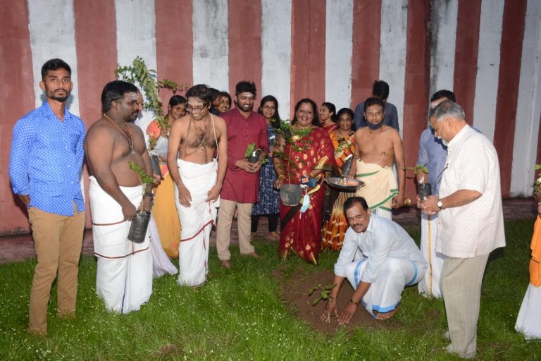 கார்த்திகைத் தீபத்திருவிழாவும் முதலாவது மரநடுகைத்திட்டச் செயற்பாடும்