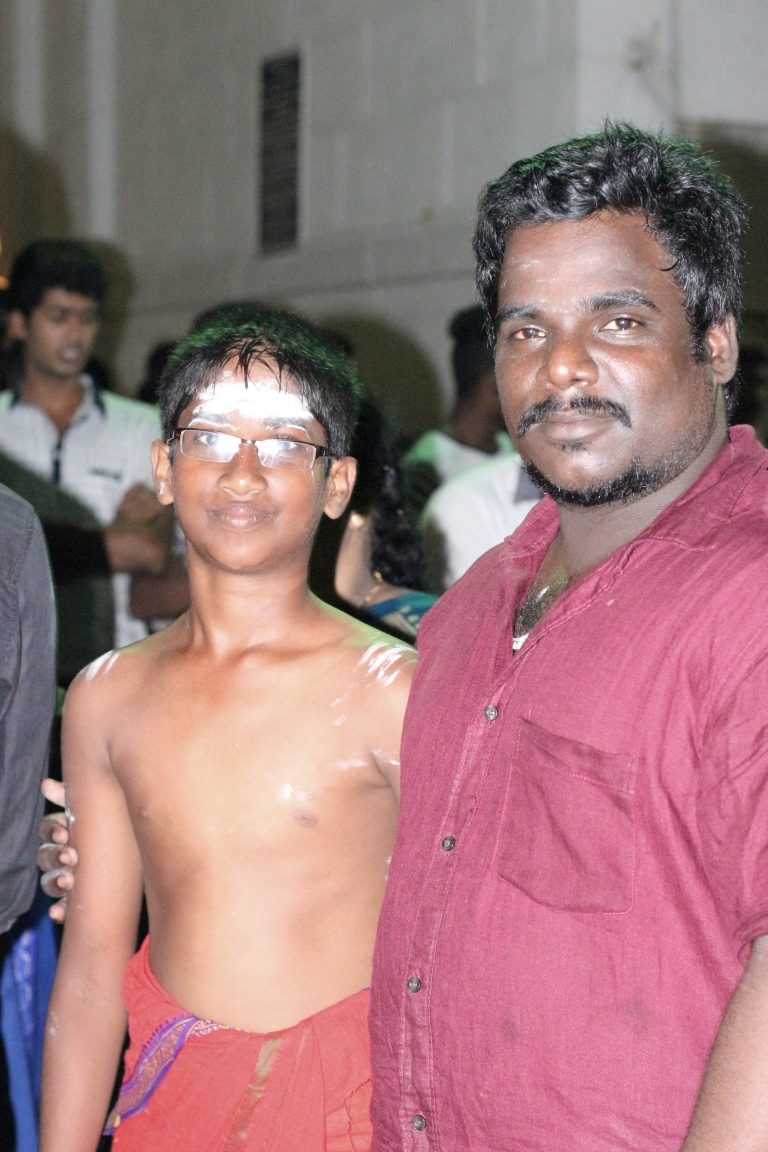 சிவராத்திரித் திருநாளில் சைவசமயத் துண்டுப்பிரசுர விநியோகப்பணி 2016