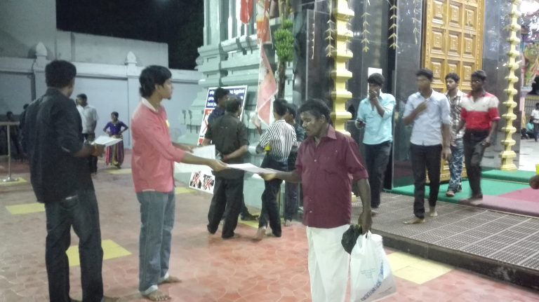 சிவராத்திரித் திருநாளில் சைவசமய விழிப்புணர்வுத் துண்டுப்பிரசுரப்பணி 2015